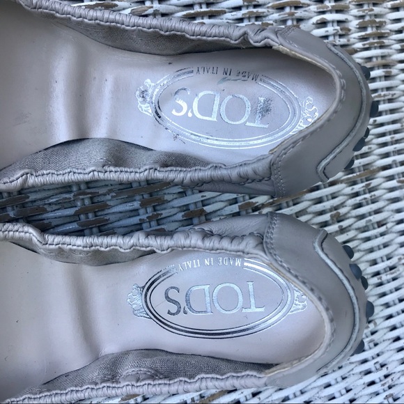 🆕 {Tod’s} ‘Dee’ Leather Ballet Flats in soft grey with black & tan, size 7 - Picture 5 of 9